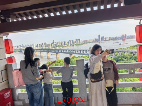 武汉知音文化旅游区迎客流高峰 4A景区魅力尽显