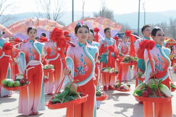 长征沿线七省区社火队相聚宁夏固原耍社火、庆元宵节